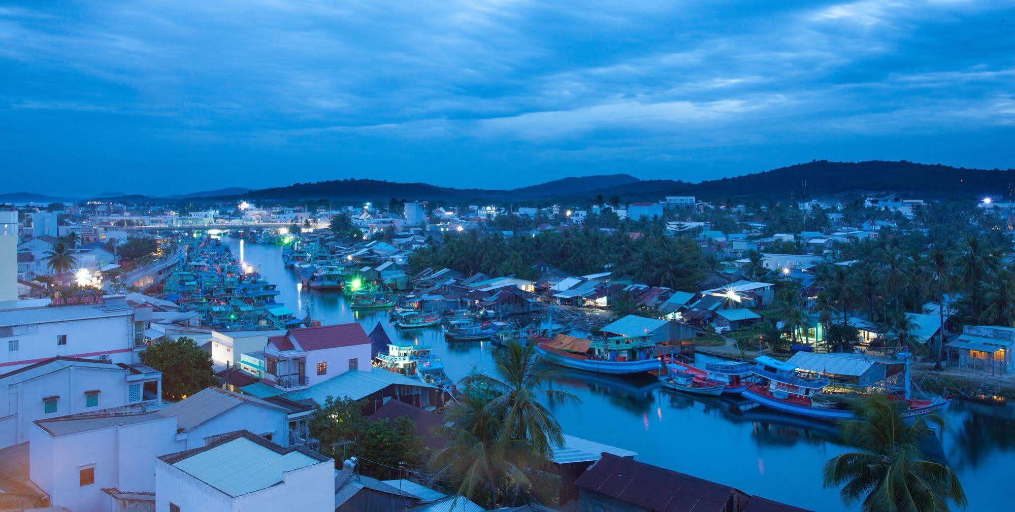 โรงแรมบลู สกาย ฟูก๊วก ฟู้โกว๊ก ภายนอก รูปภาพ